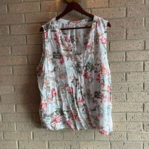 Floral V-Neck Blouse in White and Pink
